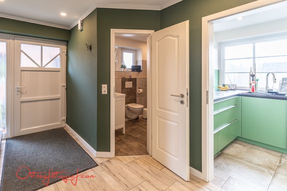 Ferienwohnung: Flur und Küche
